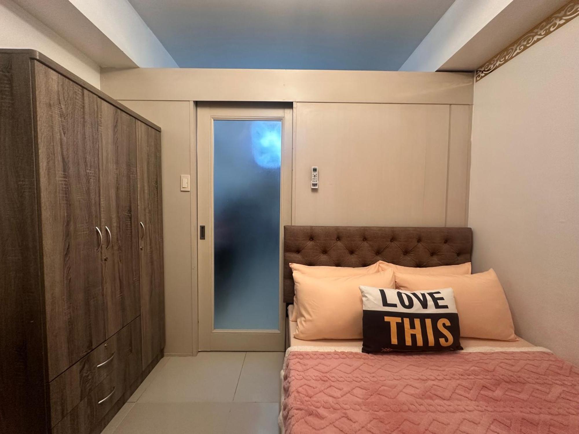 Apartment 1bedroom With Balcony Facing Moa
