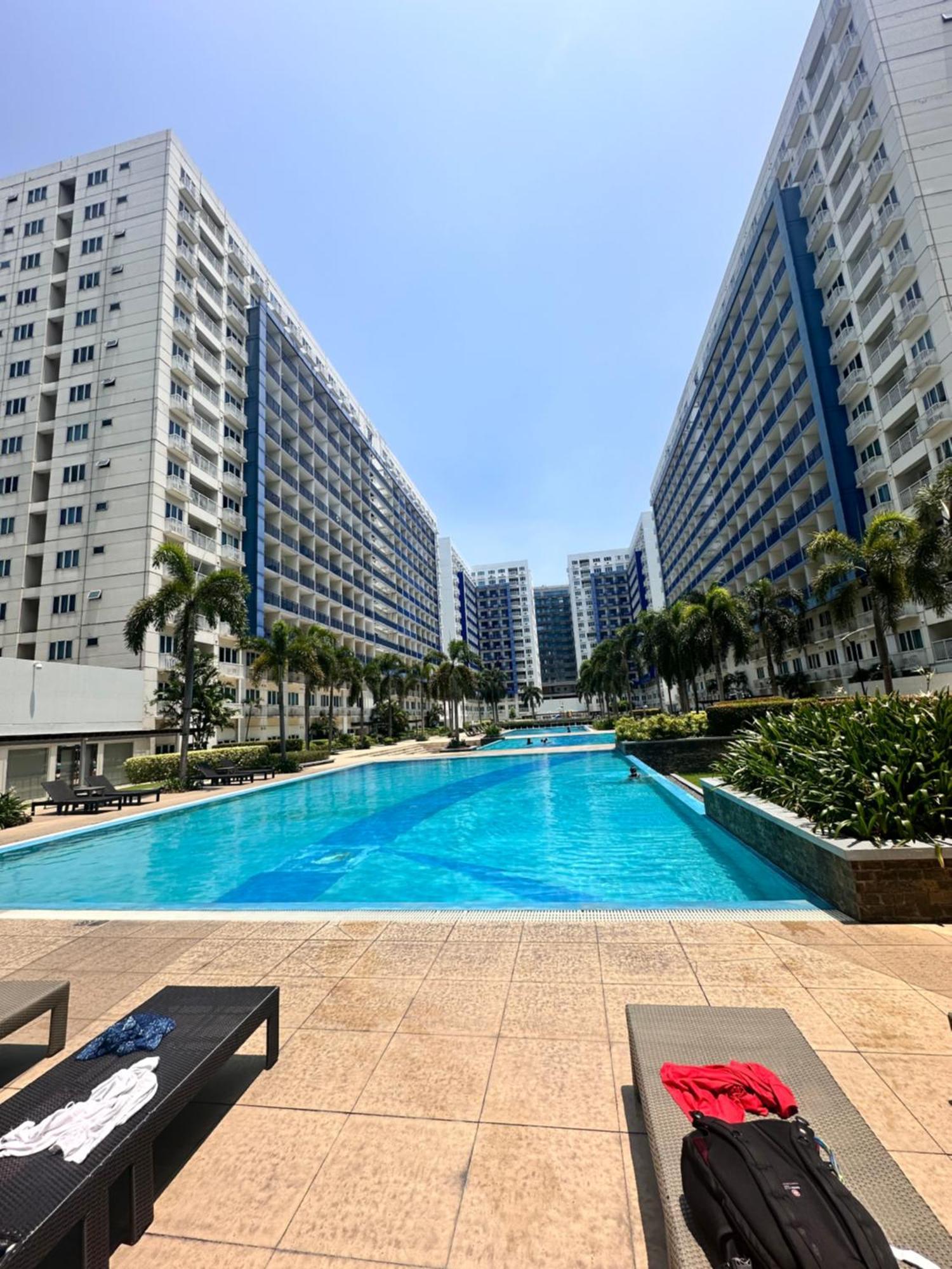 1bedroom With Balcony Facing Moa * Manila